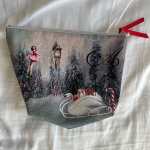 Ainsley Wear Shoe Bag: Nutcracker Themed!
